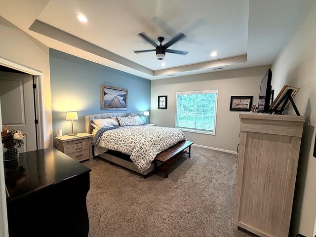 18 Levanno Drive, Crown Point, IN 46307