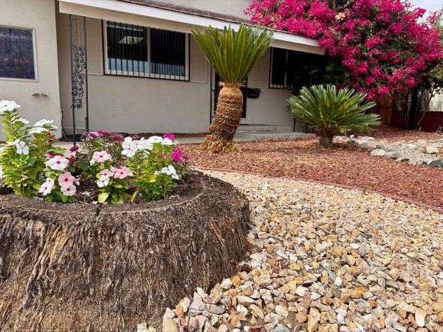 2664 Dewitt Avenue, Clovis, CA 93612