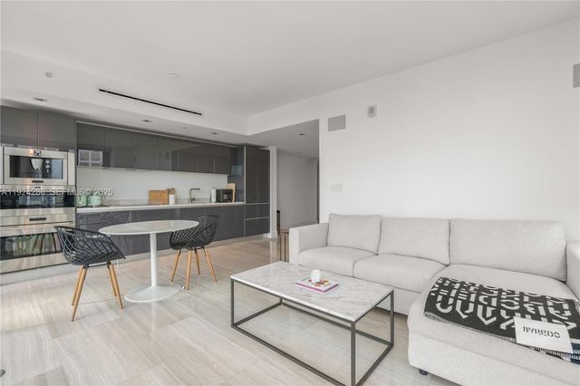 1451 Brickell Ave 1204, Miami, FL 33131