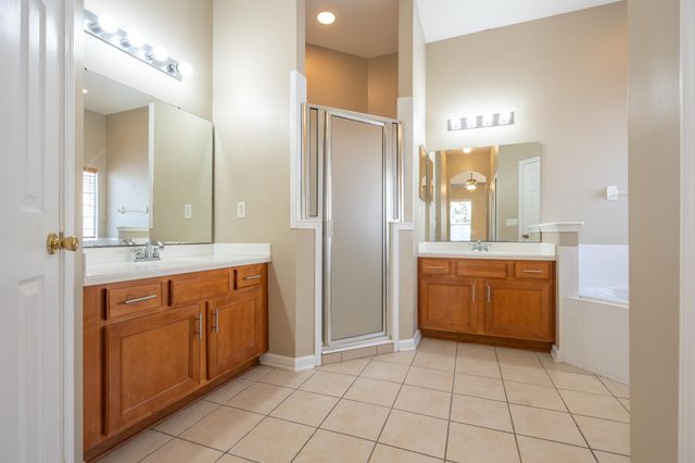 425 S Hidden Tree Dr, St Augustine, FL 32086