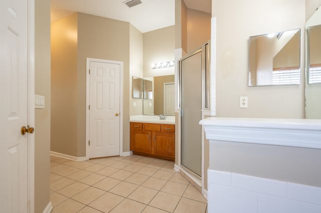 425 S Hidden Tree Dr, St Augustine, FL 32086