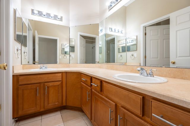 425 S Hidden Tree Dr, St Augustine, FL 32086