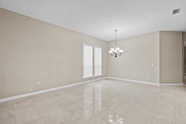 425 S Hidden Tree Dr, St Augustine, FL 32086