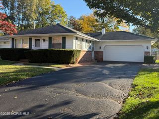5910 Comet Avenue, Toledo, OH 43623