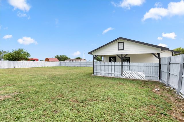 108 GM LN, San Marcos, TX 78666
