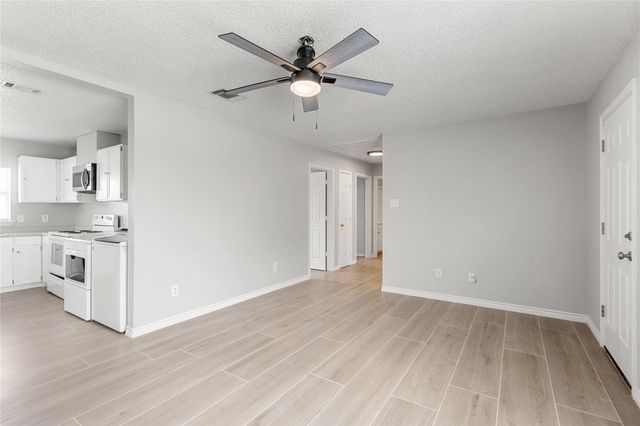 108 GM LN, San Marcos, TX 78666