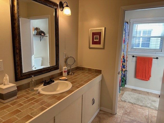 1007 N 5th, Alpine, TX 79830