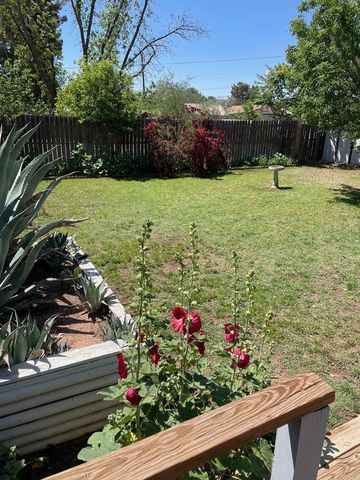 1007 N 5th, Alpine, TX 79830