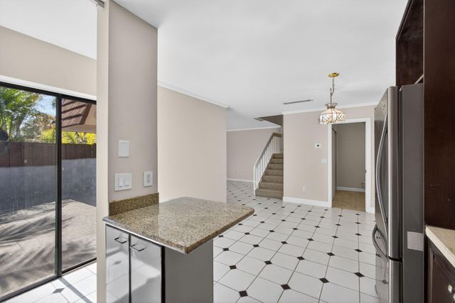 825 Center Street 9a, Jupiter, FL 33458