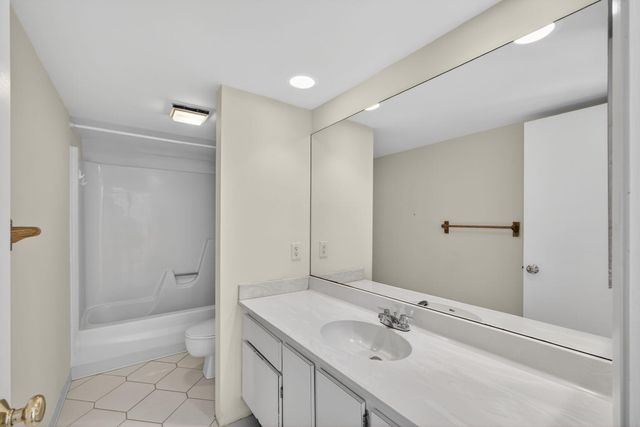 825 Center Street 9a, Jupiter, FL 33458