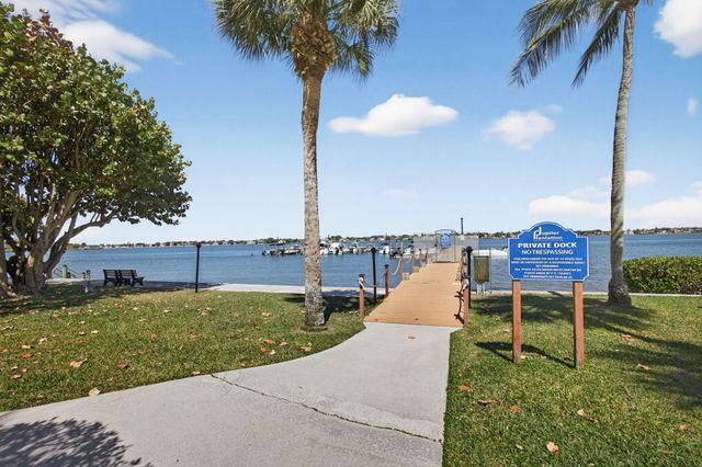 825 Center Street 9a, Jupiter, FL 33458