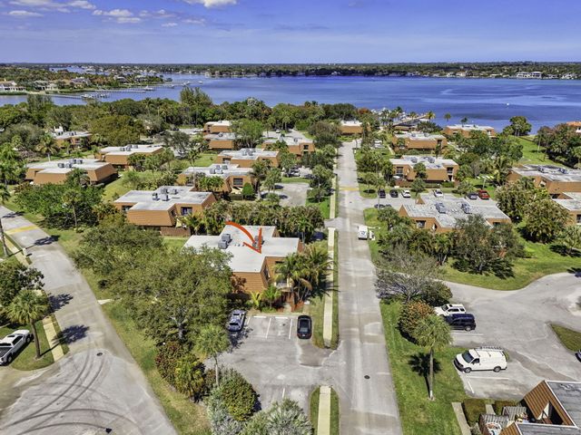 825 Center Street 9a, Jupiter, FL 33458