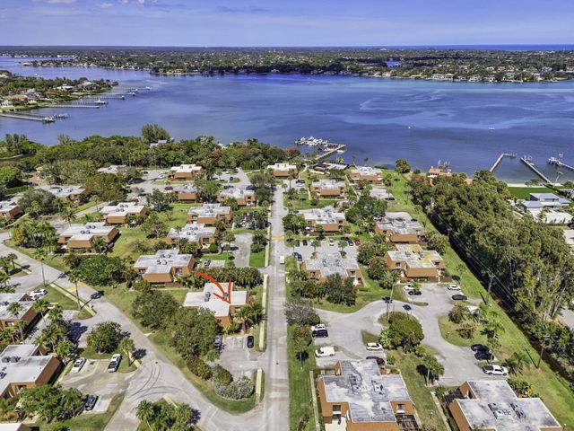 825 Center Street 9a, Jupiter, FL 33458