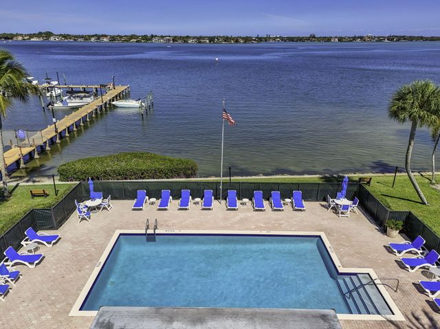 825 Center Street 9a, Jupiter, FL 33458