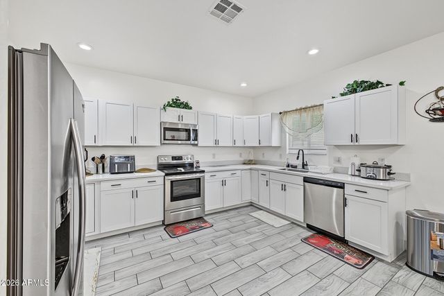1414 S 28TH Avenue, Phoenix, AZ 85009