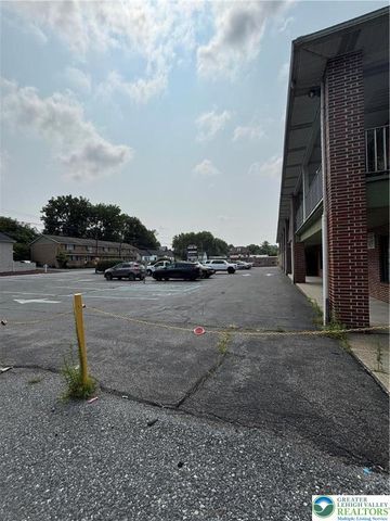 2027 Willow Park Road 12, Bethlehem Twp, PA 18020