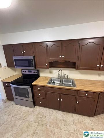 2027 Willow Park Road 12, Bethlehem Twp, PA 18020