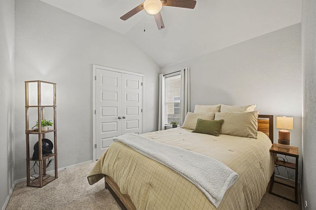 425 Spiny Lizard LN, San Marcos, TX 78666