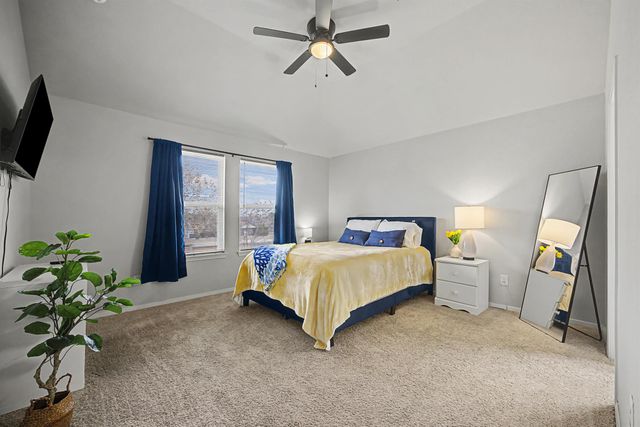 425 Spiny Lizard LN, San Marcos, TX 78666