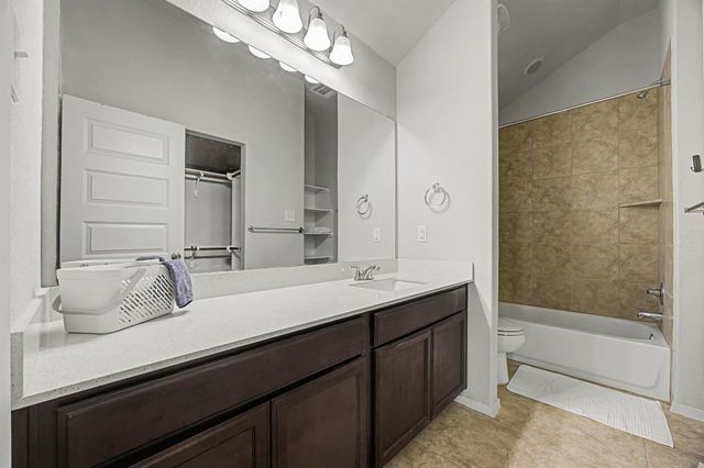 425 Spiny Lizard LN, San Marcos, TX 78666