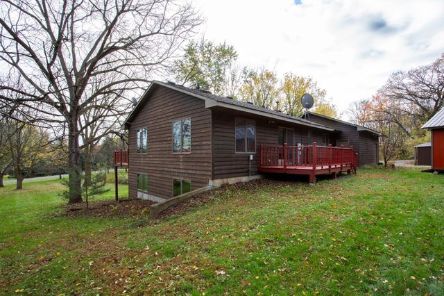 W9294 800th Avenue, River Falls, WI 54022