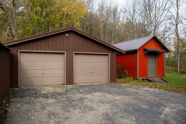 W9294 800th Avenue, River Falls, WI 54022