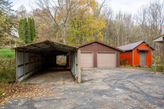 W9294 800th Avenue, River Falls, WI 54022