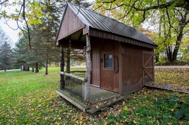 W9294 800th Avenue, River Falls, WI 54022