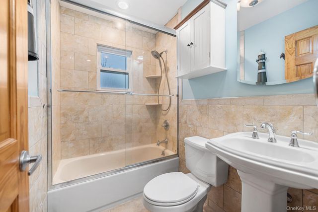 79 Roosevelt Avenue, Massapequa, NY 11758