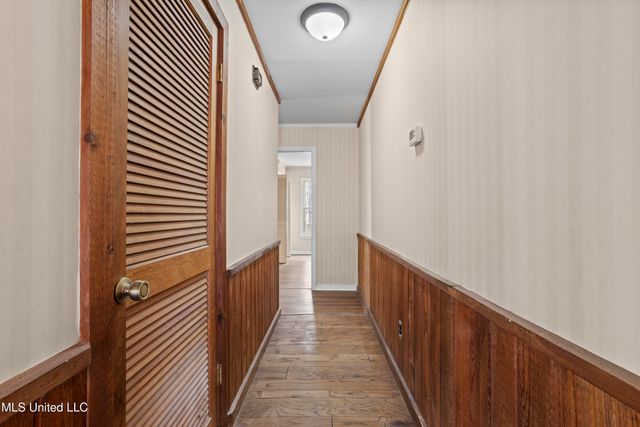 1921 Kingslea Drive, Gautier, MS 39553