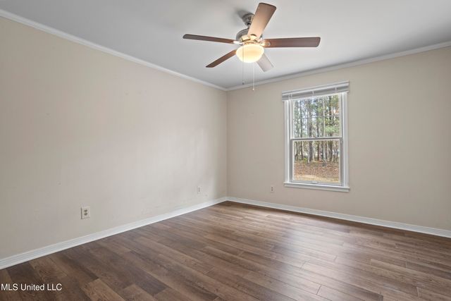 1921 Kingslea Drive, Gautier, MS 39553