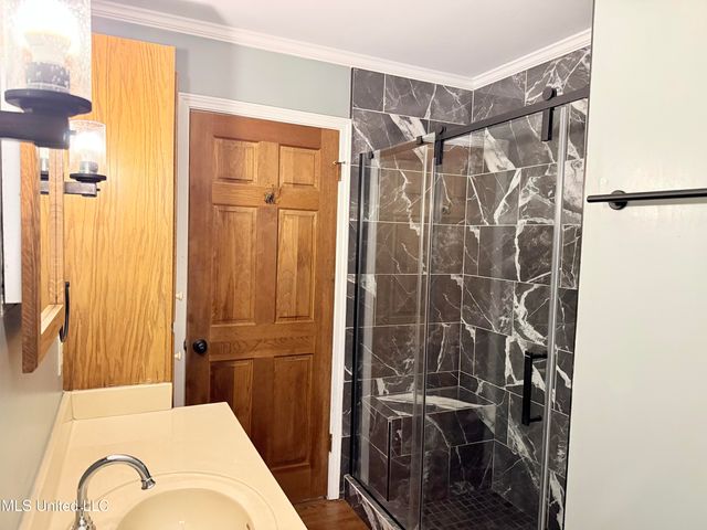 1921 Kingslea Drive, Gautier, MS 39553