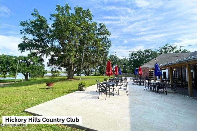 1921 Kingslea Drive, Gautier, MS 39553