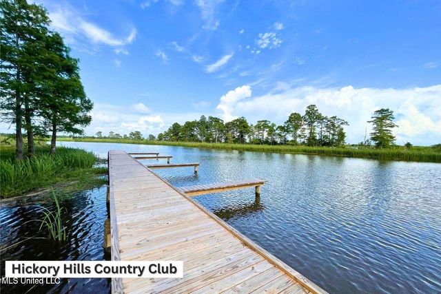 1921 Kingslea Drive, Gautier, MS 39553