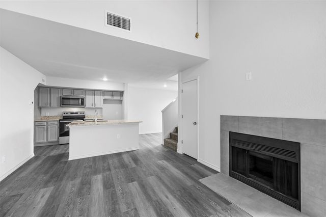 9825 Walnut Street 206, Dallas, TX 75243
