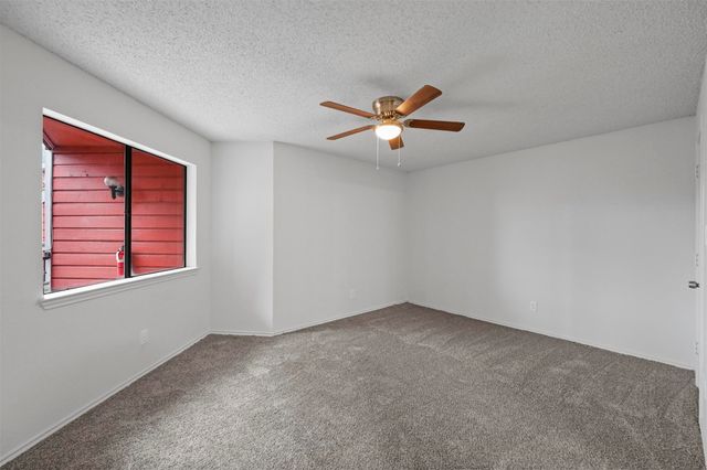 9825 Walnut Street 206, Dallas, TX 75243