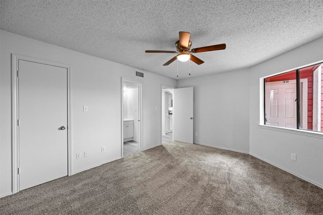 9825 Walnut Street 206, Dallas, TX 75243