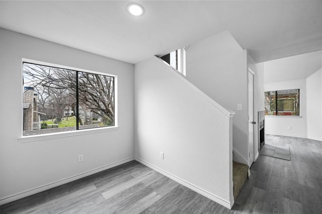 9825 Walnut Street 206, Dallas, TX 75243