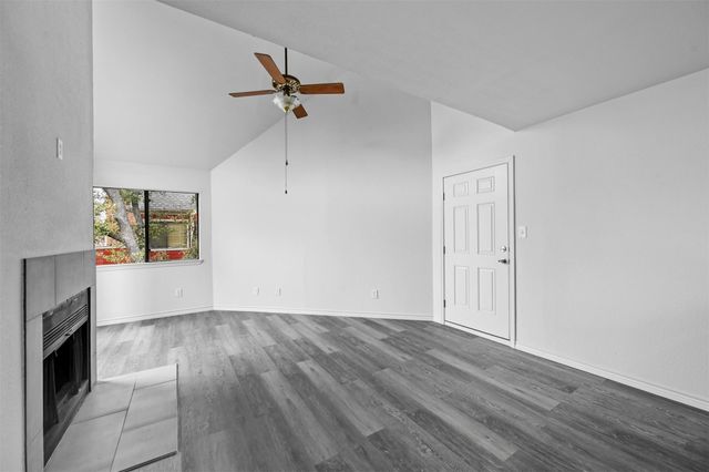 9825 Walnut Street 206, Dallas, TX 75243