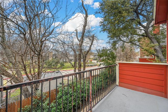 9825 Walnut Street 206, Dallas, TX 75243