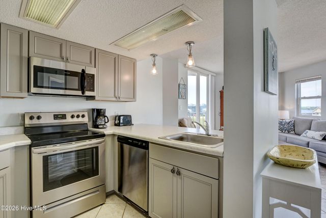2000 New River Inlet Road 1301, N Topsail Beach, NC 28460
