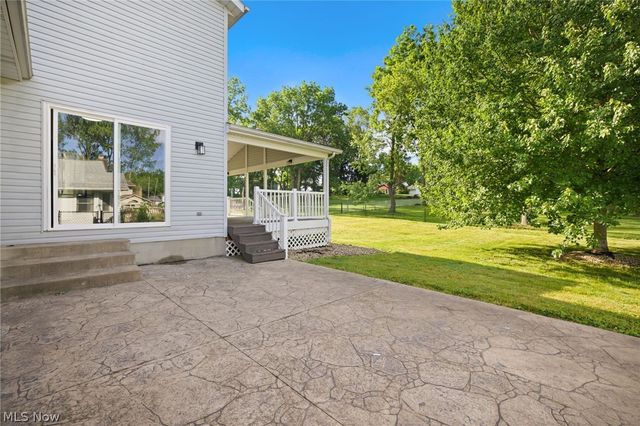 4694 Leone Road NE, Louisville, OH 44641