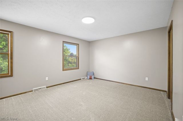 4694 Leone Road NE, Louisville, OH 44641
