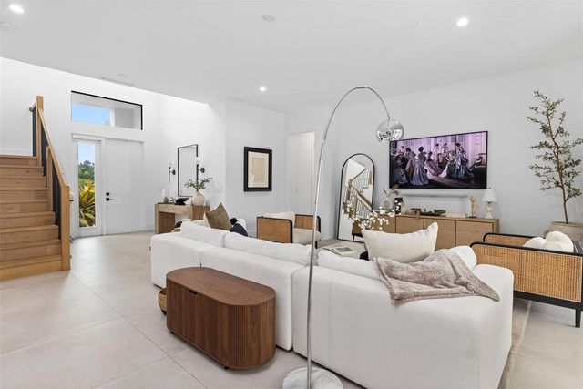1405 NE 4th Avenue, Boca Raton, FL 33432
