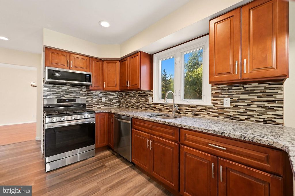 302 JUNIATA AVE, DELRAN, NJ 08075 — photo 5