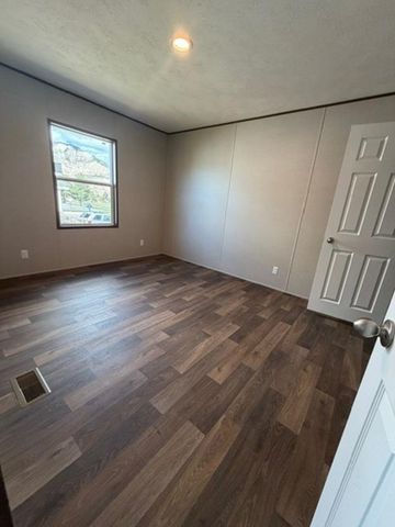 26 Silver Queen Circle, Parachute, CO 81635