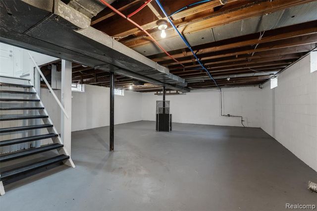 13888 Carlisle Street, Detroit, MI 48205