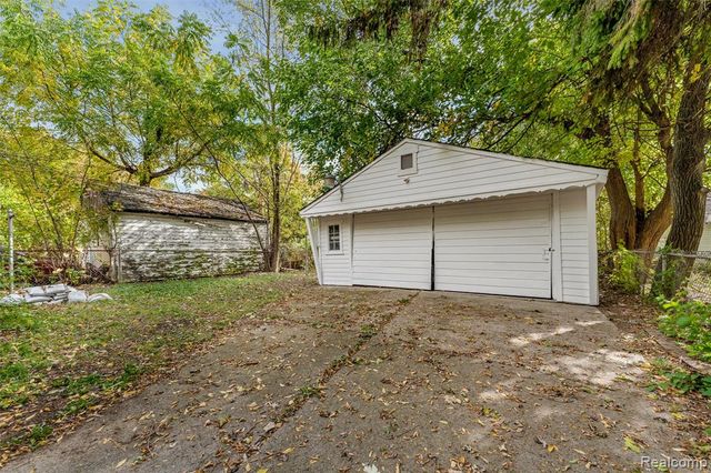 13888 Carlisle Street, Detroit, MI 48205