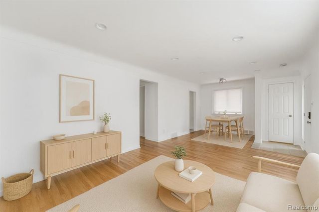 13888 Carlisle Street, Detroit, MI 48205