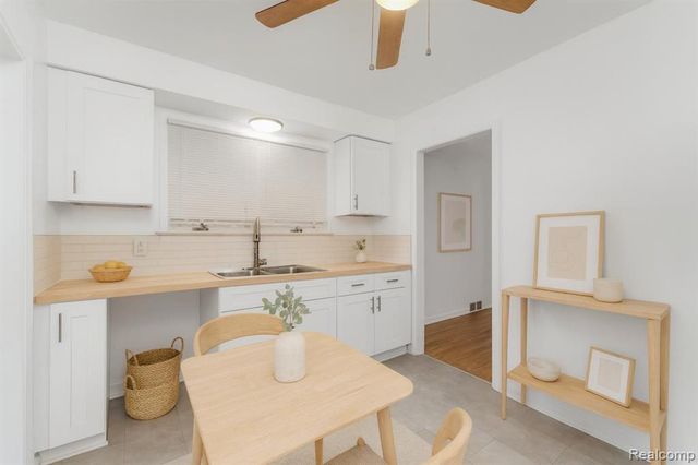 13888 Carlisle Street, Detroit, MI 48205